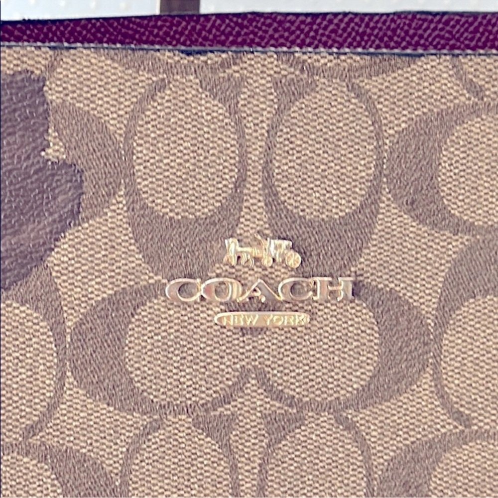 Coach Mollie Floral Tote Bag with Signature Style - Picture 13 of 14